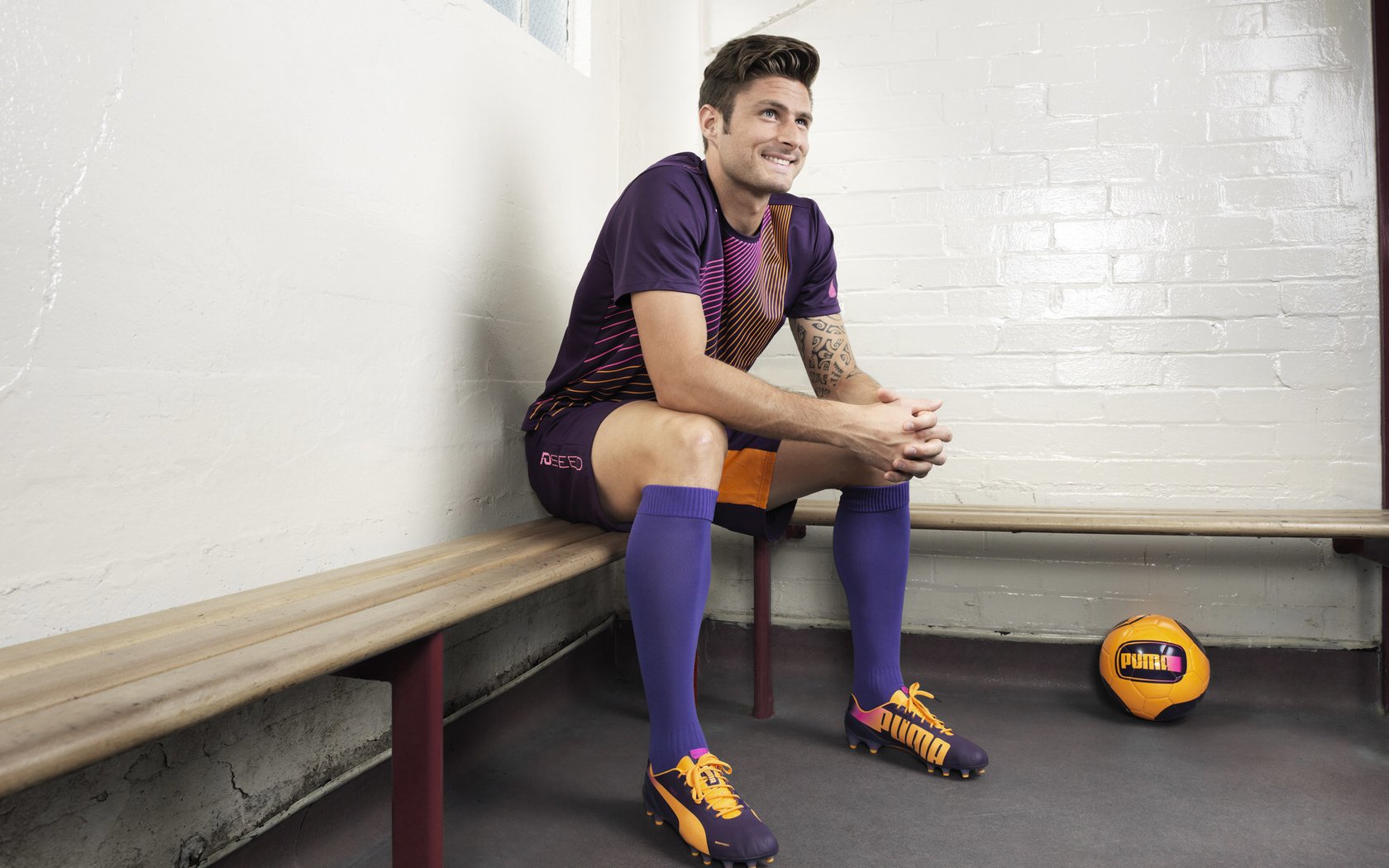 裁判员经验谈：如何确保判罚的专业性与公正性